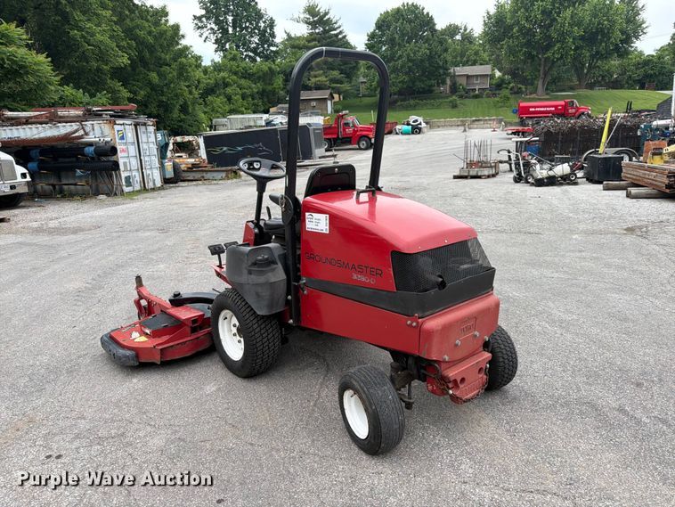image for item DQ7809 2010 Toro Groundsmaster 3280-D lawn mower