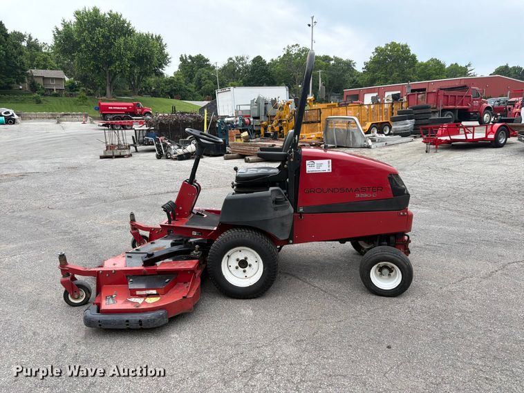 image for item DQ7809 2010 Toro Groundsmaster 3280-D lawn mower