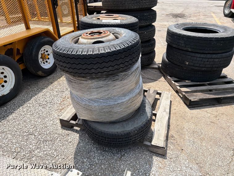 image for item DQ7822 (16) tires