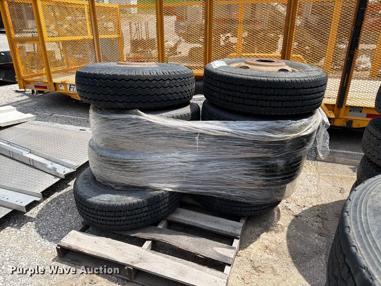 image for item DQ7822 (16) tires