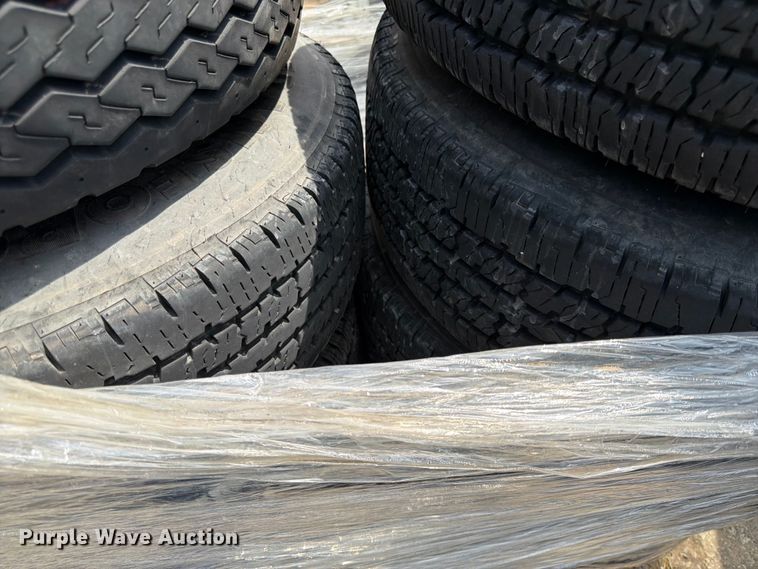 image for item DQ7822 (16) tires