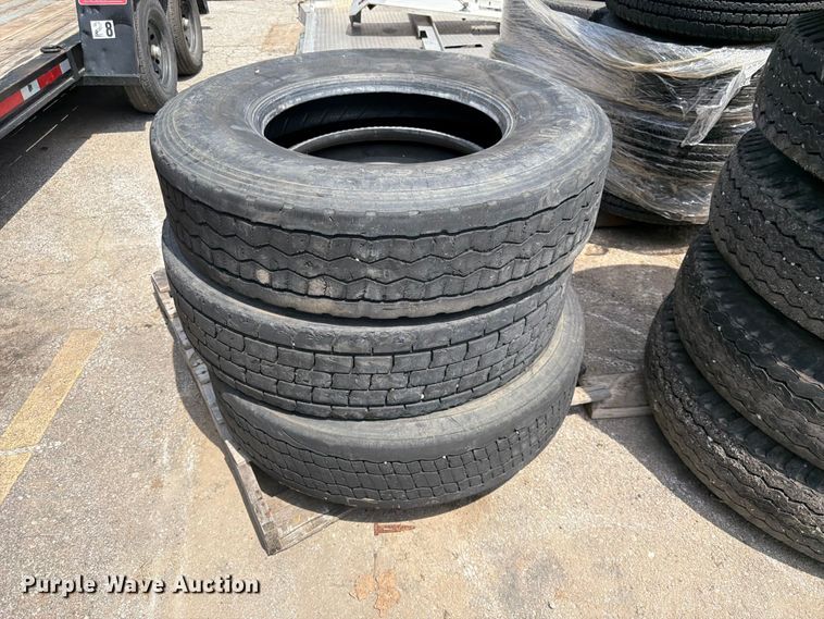 image for item DQ7822 (16) tires