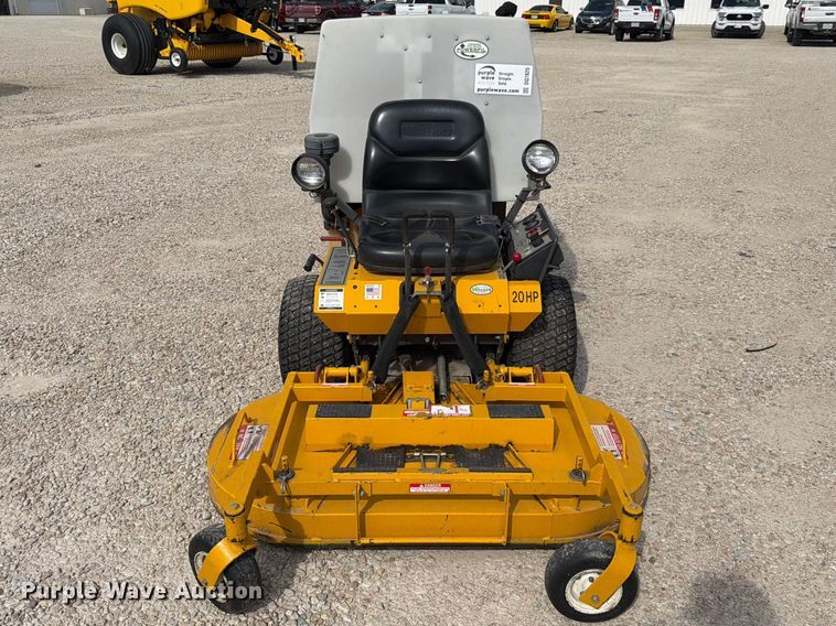 image for item DQ7825 2001 Walker MFG Co. MTGHS ZTR lawn mower