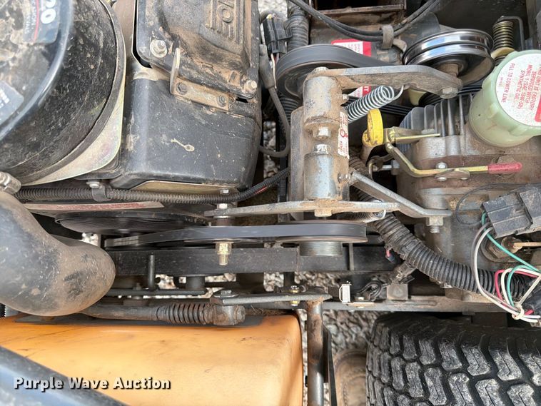 image for item DQ7825 2001 Walker MFG Co. MTGHS ZTR lawn mower