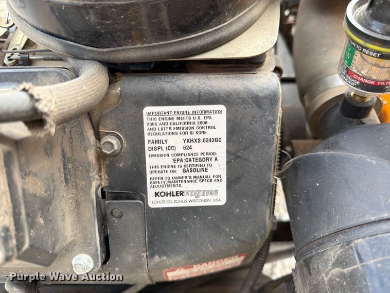 image for item DQ7825 2001 Walker MFG Co. MTGHS ZTR lawn mower