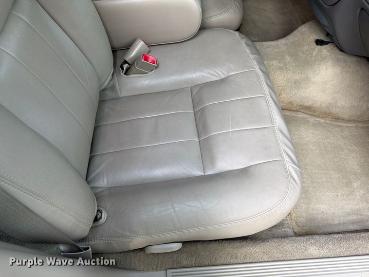 image for item DQ7826 2011 Ford Crown Victoria 
