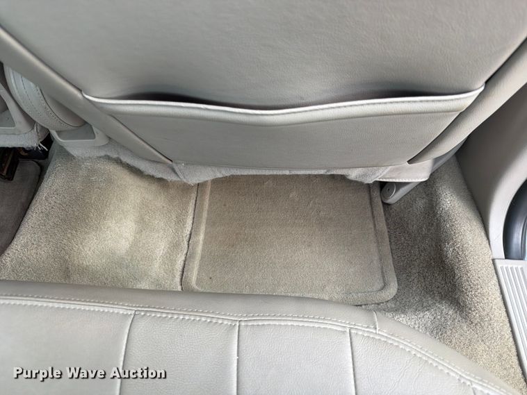image for item DQ7826 2011 Ford Crown Victoria 