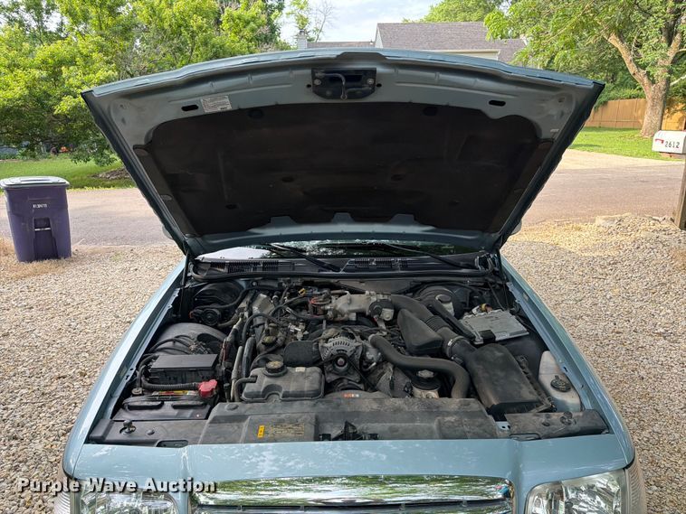 image for item DQ7826 2011 Ford Crown Victoria 