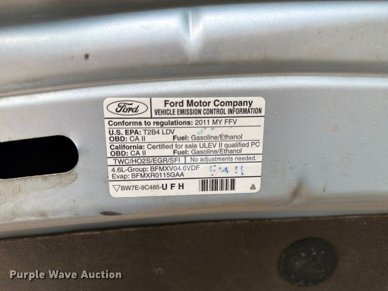 image for item DQ7826 2011 Ford Crown Victoria 
