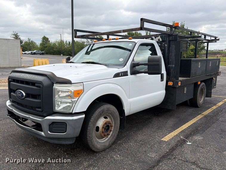 2012 Ford F350 Super Duty flatbed pickup truck