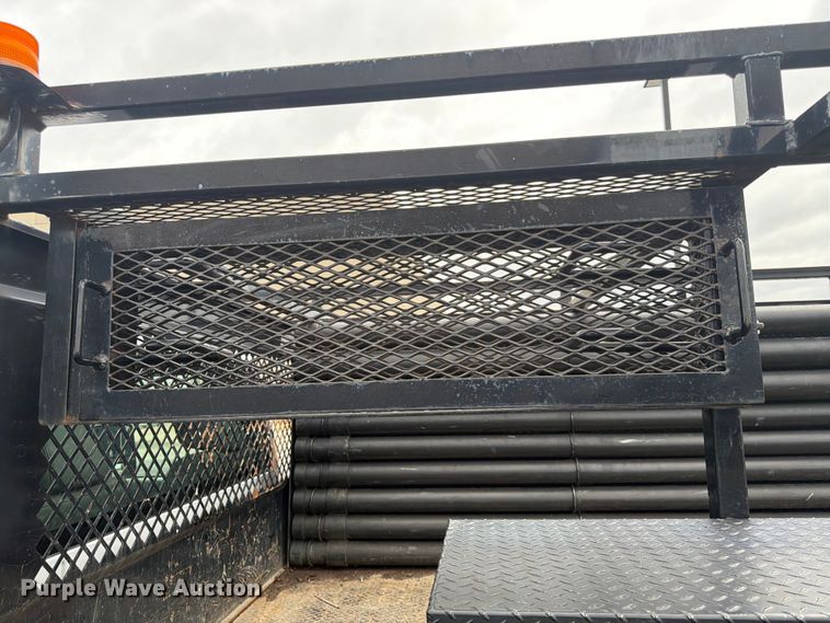 image for item DQ7830 2012 Ford F350 Super Duty flatbed pickup truck