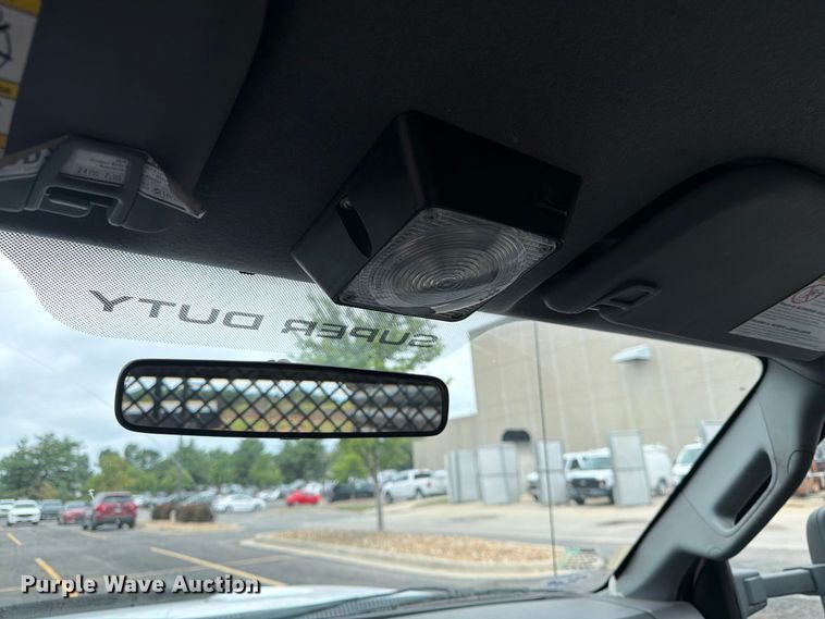 image for item DQ7830 2012 Ford F350 Super Duty flatbed pickup truck