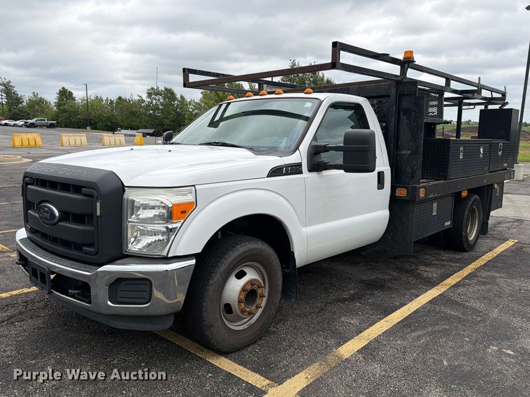 2012 Ford F350 Super Duty flatbed pickup truck