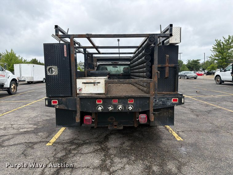 image for item DQ7831 2012 Ford F350 Super Duty flatbed pickup truck