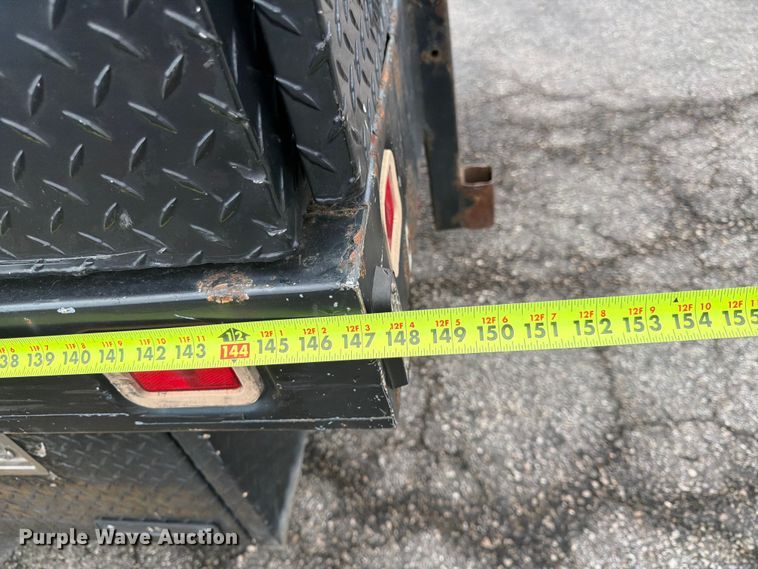 image for item DQ7831 2012 Ford F350 Super Duty flatbed pickup truck