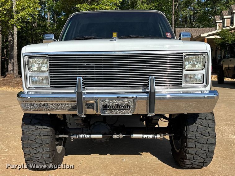 image for item DU6269 1985 Chevrolet K10 pickup truck