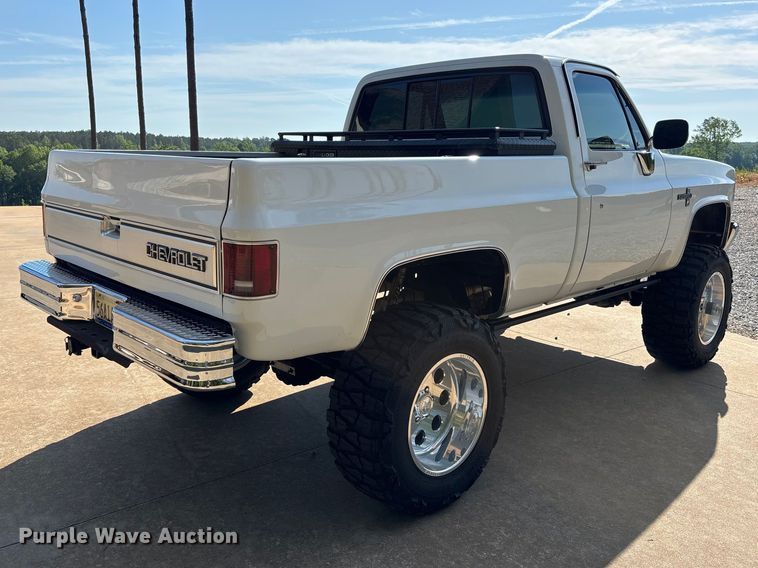image for item DU6269 1985 Chevrolet K10 pickup truck