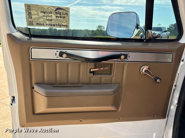 image for item DU6269 1985 Chevrolet K10 pickup truck