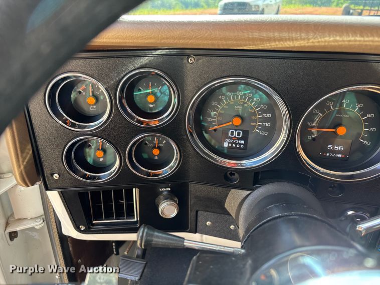 image for item DU6269 1985 Chevrolet K10 pickup truck