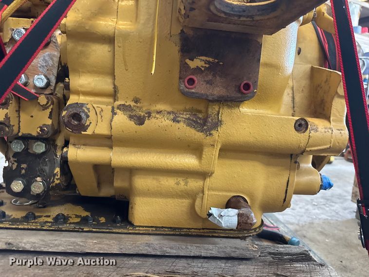 image for item DU6294 Caterpillar transmission