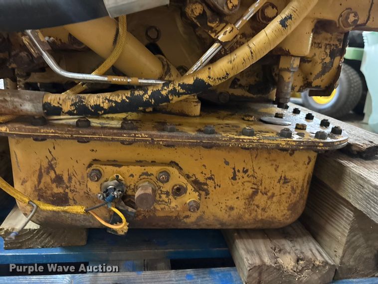 image for item DU6294 Caterpillar transmission