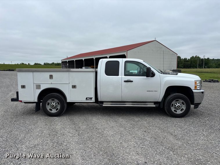 image for item DV4368 2013 Chevrolet Silverado 2500HD Ext. Cab utility bed pickup truck