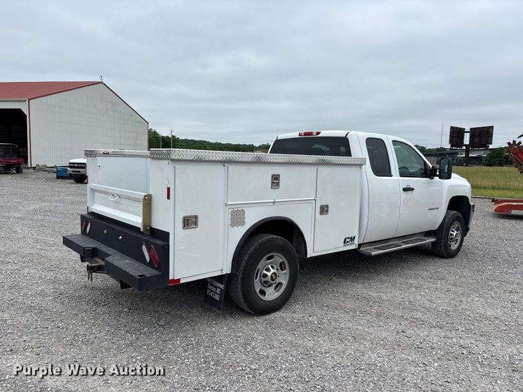 image for item DV4368 2013 Chevrolet Silverado 2500HD Ext. Cab utility bed pickup truck