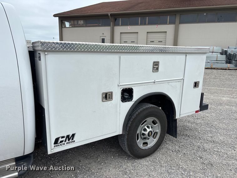 image for item DV4368 2013 Chevrolet Silverado 2500HD Ext. Cab utility bed pickup truck