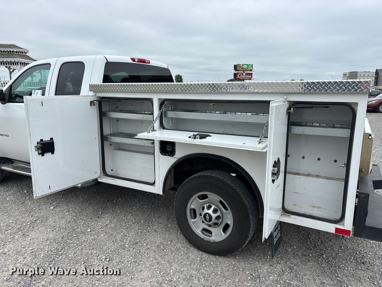 image for item DV4368 2013 Chevrolet Silverado 2500HD Ext. Cab utility bed pickup truck