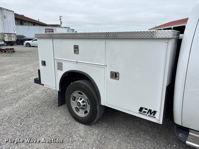 image for item DV4368 2013 Chevrolet Silverado 2500HD Ext. Cab utility bed pickup truck