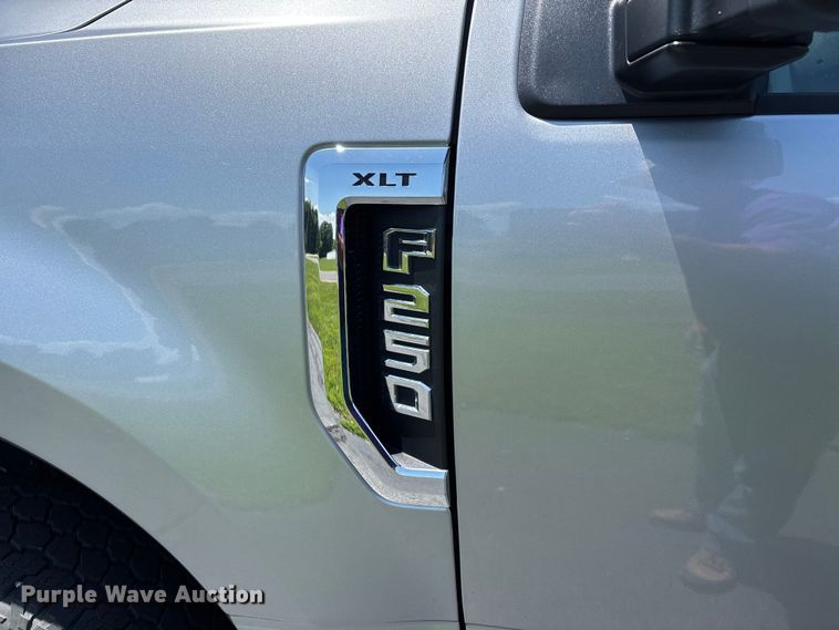 image for item DV4385 2020 Ford F250 Super Duty Ext. Cab pickup truck