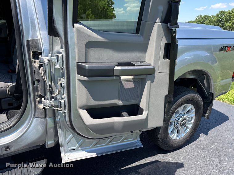 image for item DV4385 2020 Ford F250 Super Duty Ext. Cab pickup truck