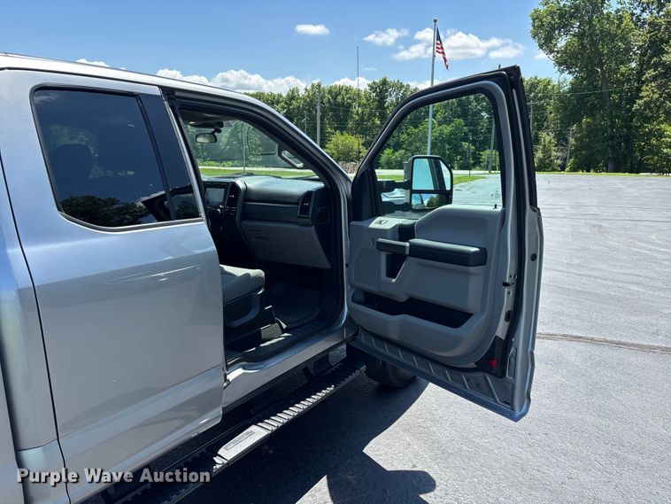 image for item DV4385 2020 Ford F250 Super Duty Ext. Cab pickup truck