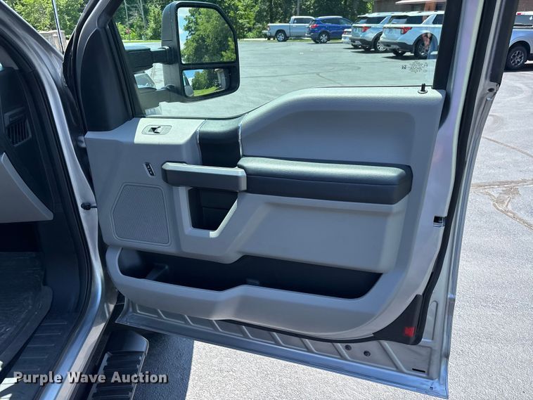 image for item DV4385 2020 Ford F250 Super Duty Ext. Cab pickup truck