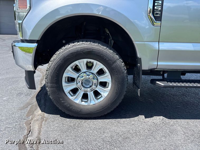 image for item DV4385 2020 Ford F250 Super Duty Ext. Cab pickup truck