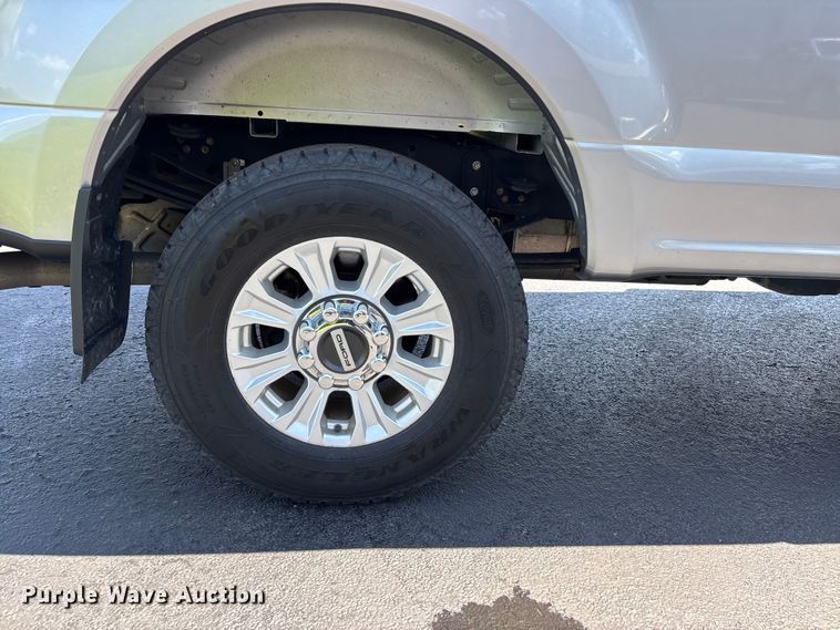 image for item DV4385 2020 Ford F250 Super Duty Ext. Cab pickup truck