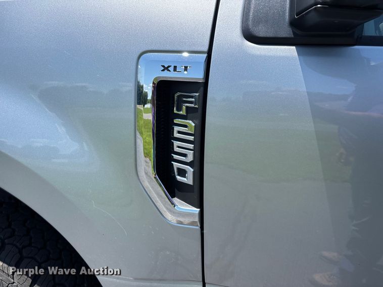 image for item DV4386 2020 Ford F250 Super Duty Ext. Cab pickup truck