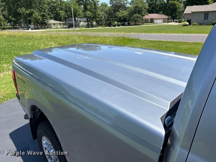 image for item DV4386 2020 Ford F250 Super Duty Ext. Cab pickup truck