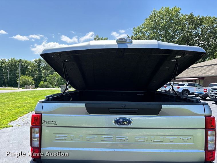 image for item DV4386 2020 Ford F250 Super Duty Ext. Cab pickup truck
