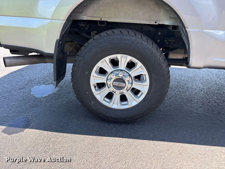 image for item DV4386 2020 Ford F250 Super Duty Ext. Cab pickup truck