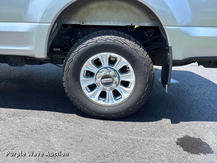 image for item DV4386 2020 Ford F250 Super Duty Ext. Cab pickup truck