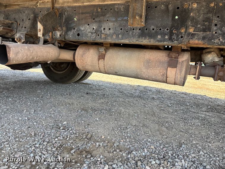 image for item DW1297 1999 Isuzu NPR flatbed truck