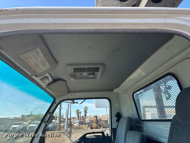 image for item DW1297 1999 Isuzu NPR flatbed truck