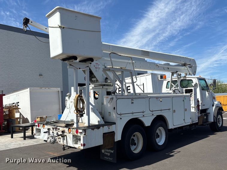 image for item DW1307 2003 Sterling L9500 bucket truck