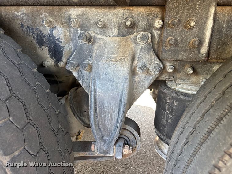 image for item DW1307 2003 Sterling L9500 bucket truck