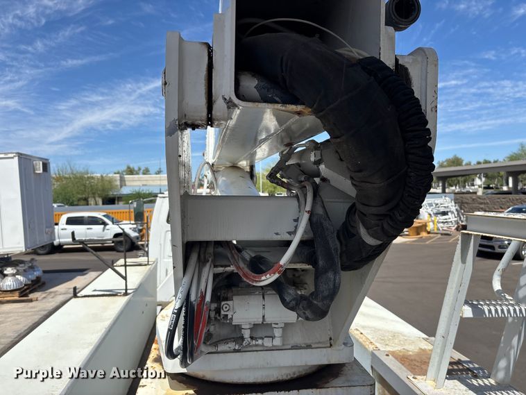 image for item DW1307 2003 Sterling L9500 bucket truck