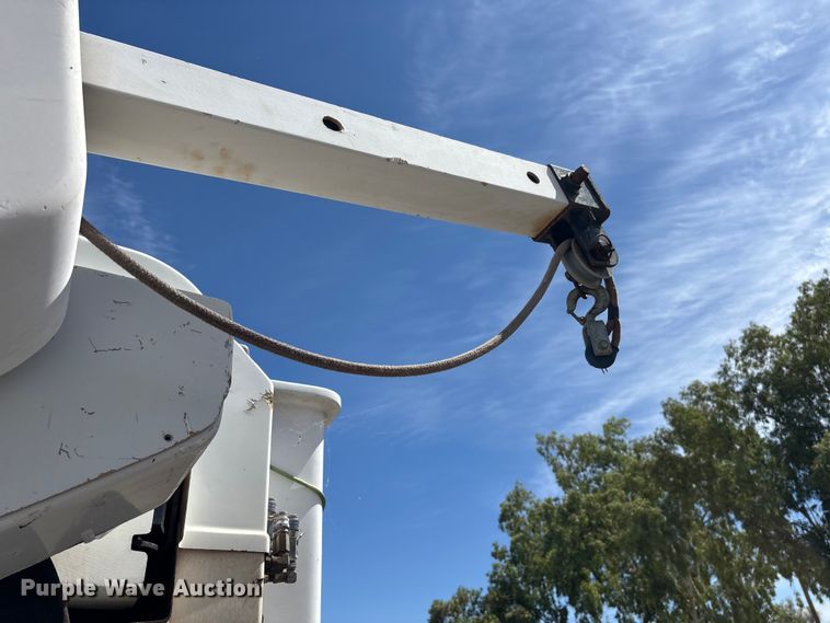 image for item DW1307 2003 Sterling L9500 bucket truck