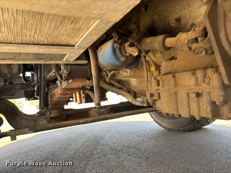 image for item DW1307 2003 Sterling L9500 bucket truck