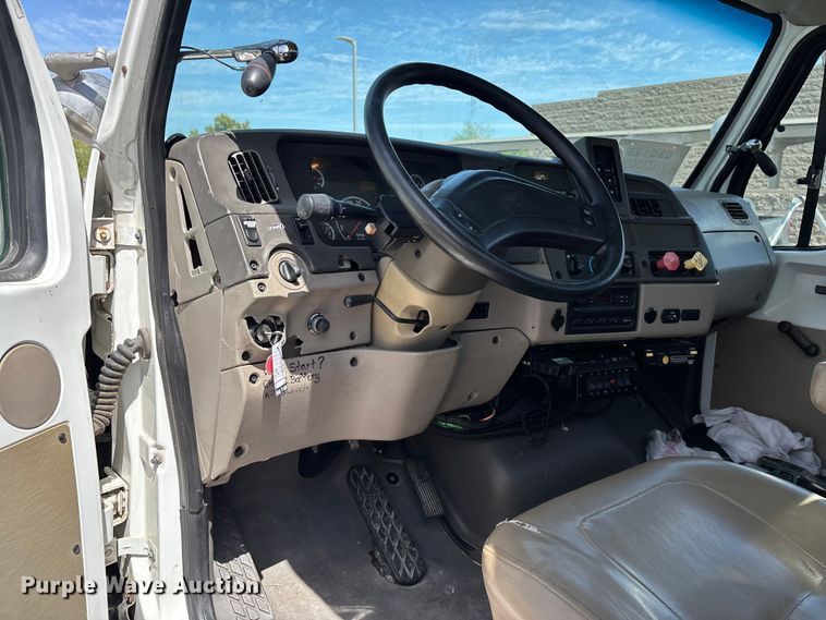 image for item DW1307 2003 Sterling L9500 bucket truck