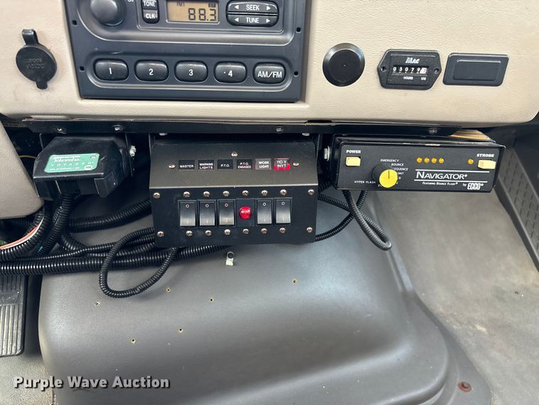 image for item DW1307 2003 Sterling L9500 bucket truck